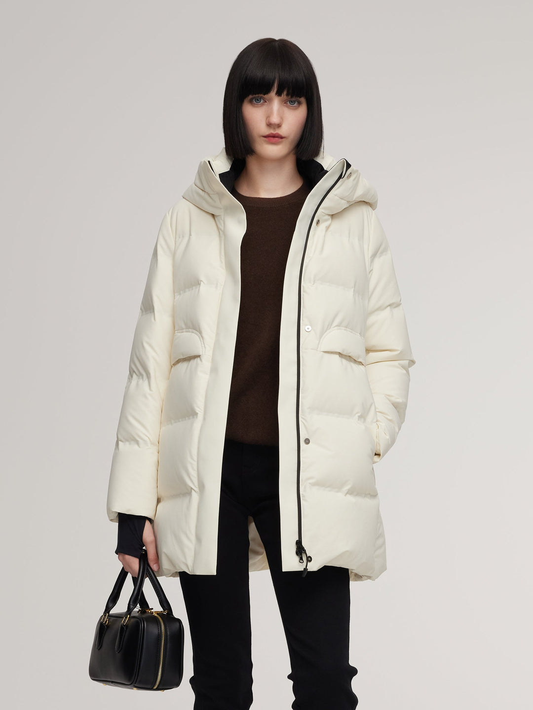 Saelyn | Women’s thermal hooded winter coat with a streamlined, weather-ready silhouette