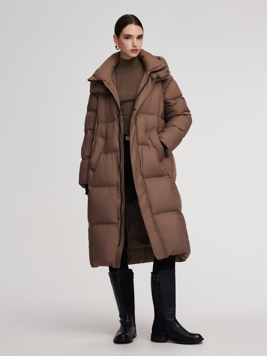 Marel | Women’s lightweight long winter coat with a sleek hooded silhouette