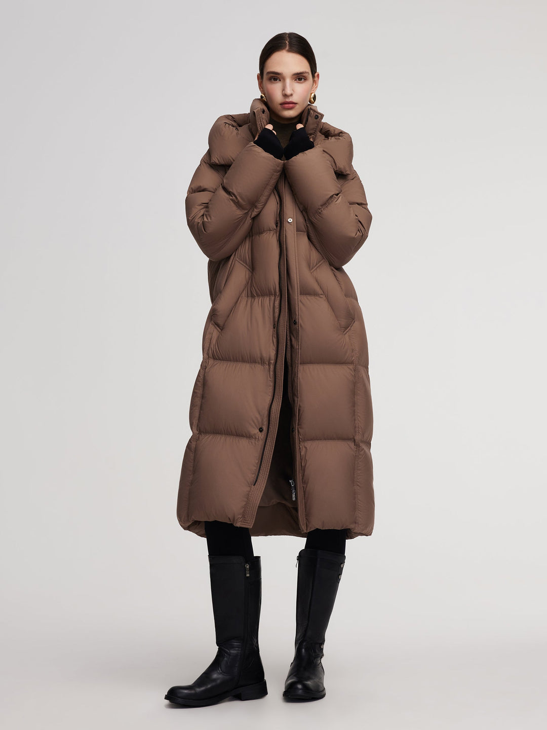 Marel | Women’s lightweight long winter coat with a sleek hooded silhouette