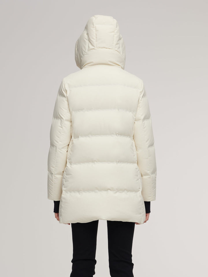 Saelyn | Women’s thermal hooded winter coat with a streamlined, weather-ready silhouette