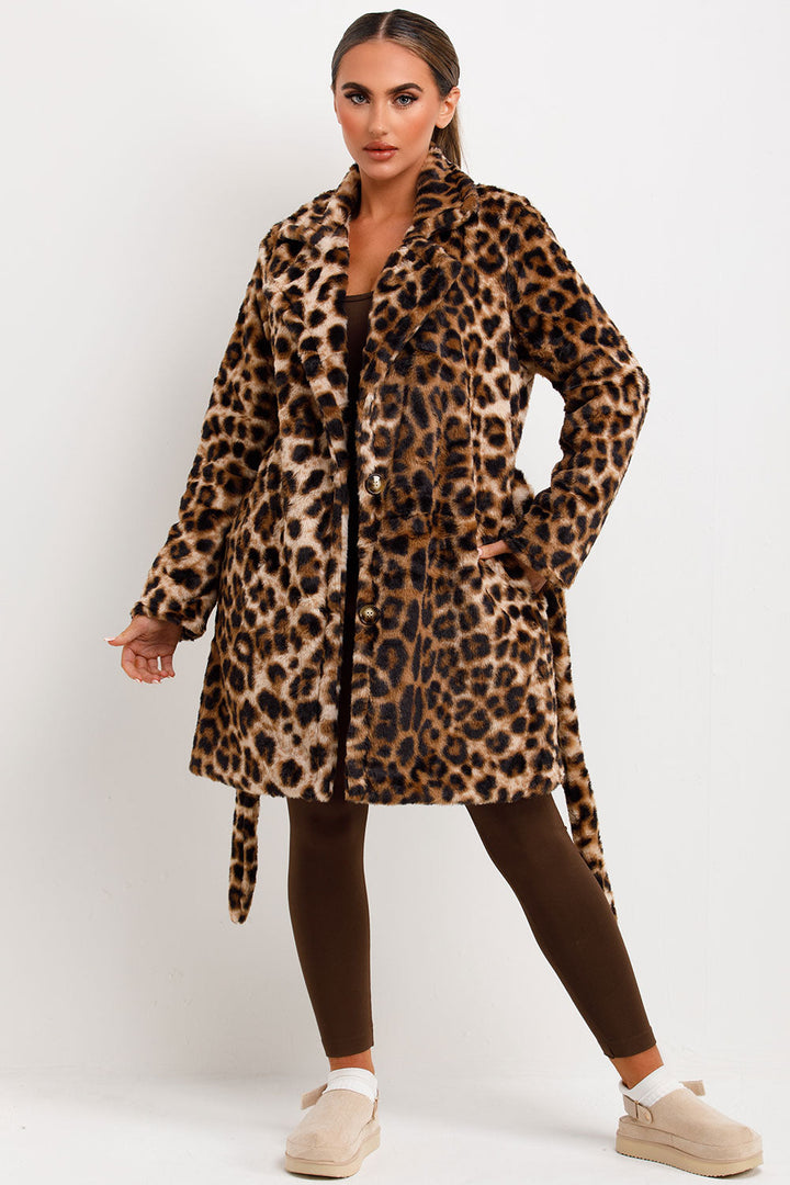 Jersey | Women’s belted faux fur coat with lapel collar