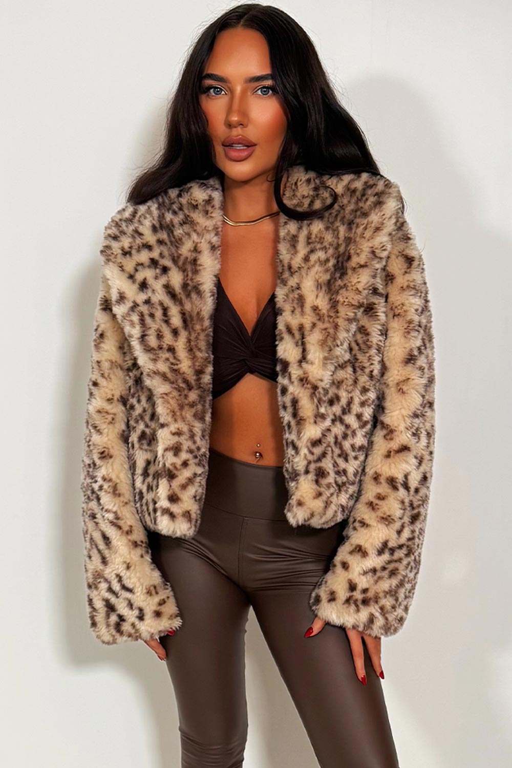 Azariah | Women’s cropped faux fur jacket with collar