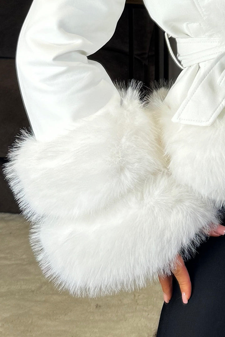 Loxley | Women’s short faux fur coat with hood and belt