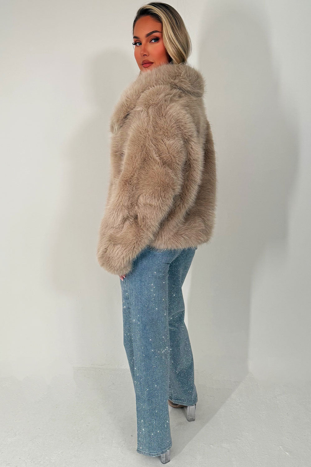 Emera | Women’s collared faux fur jacket