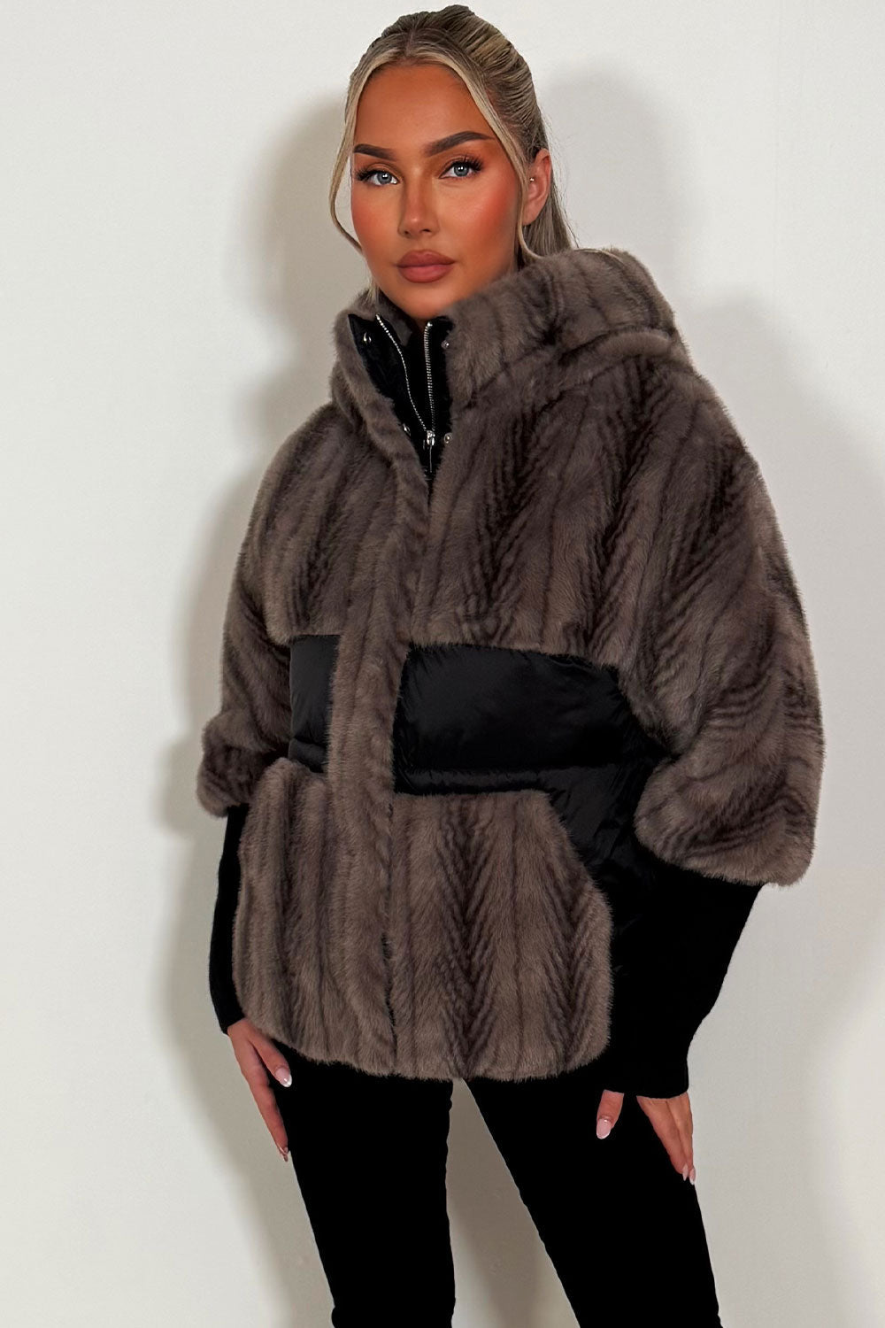 Meagan | Women’s faux fur hooded jacket with contrast pockets