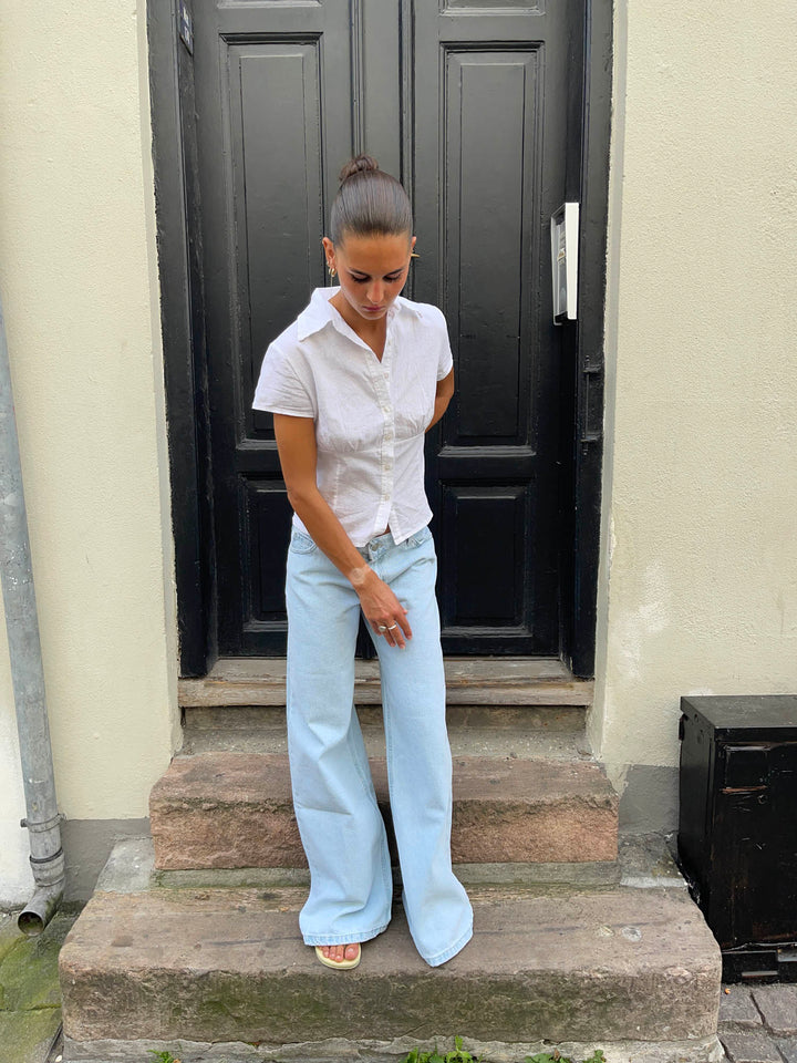 Yasmin | Women’s classic jeans with high waist and straight legs