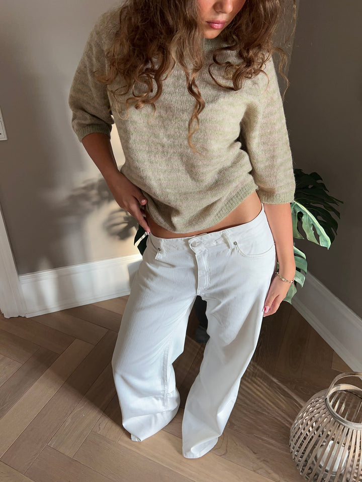 Tania | Women’s jeans with back zip detail and loose fit