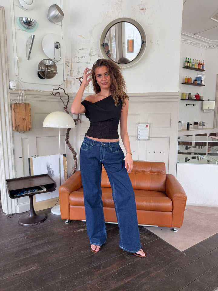 Serena | Women’s jeans with straight leg and mid-high waist