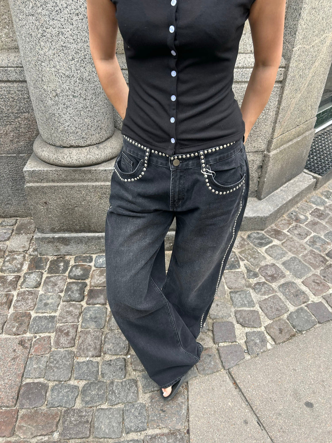 Morgan | Women’s jeans with studded detail and modern silhouette