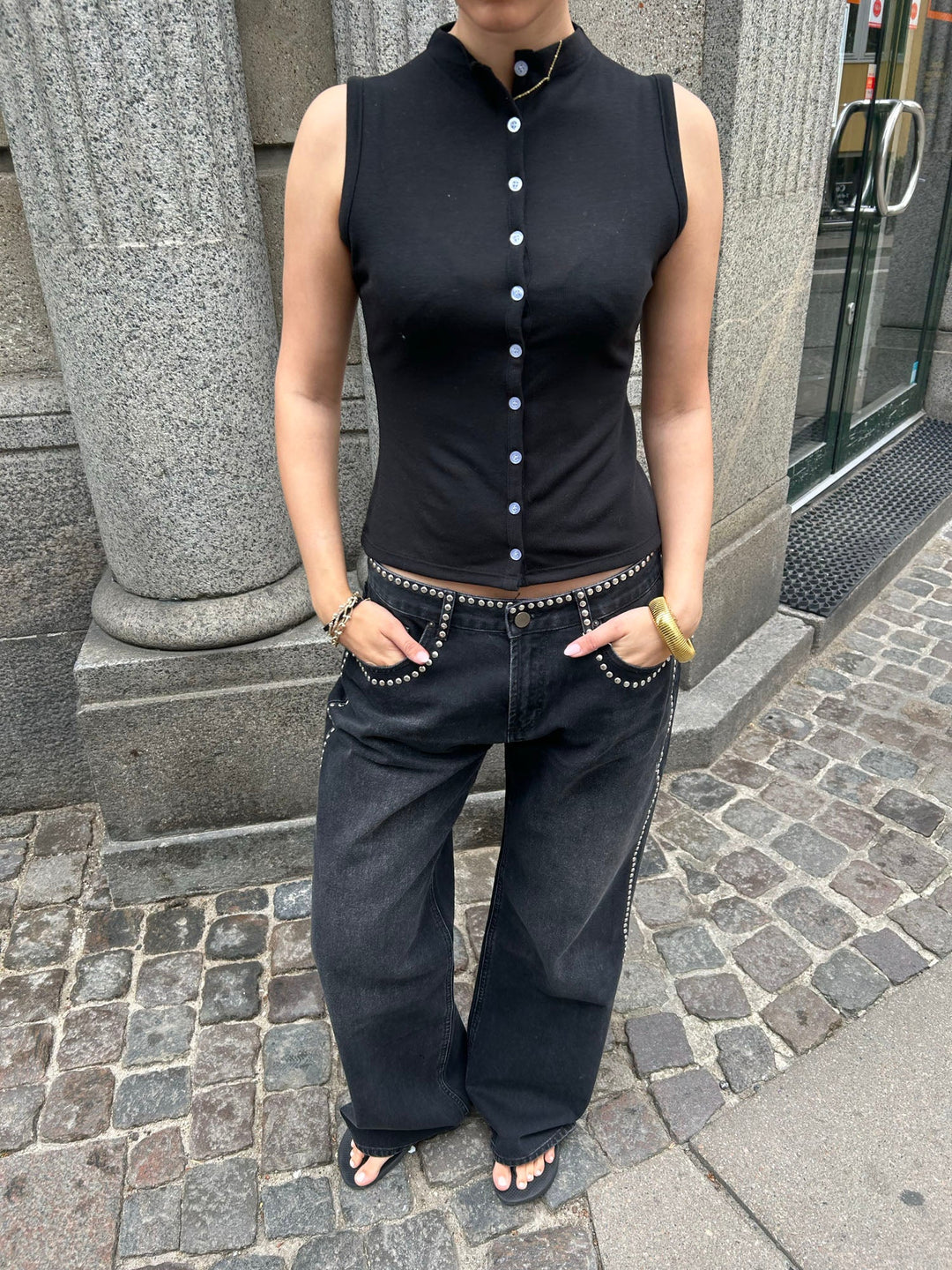 Morgan | Women’s jeans with studded detail and modern silhouette