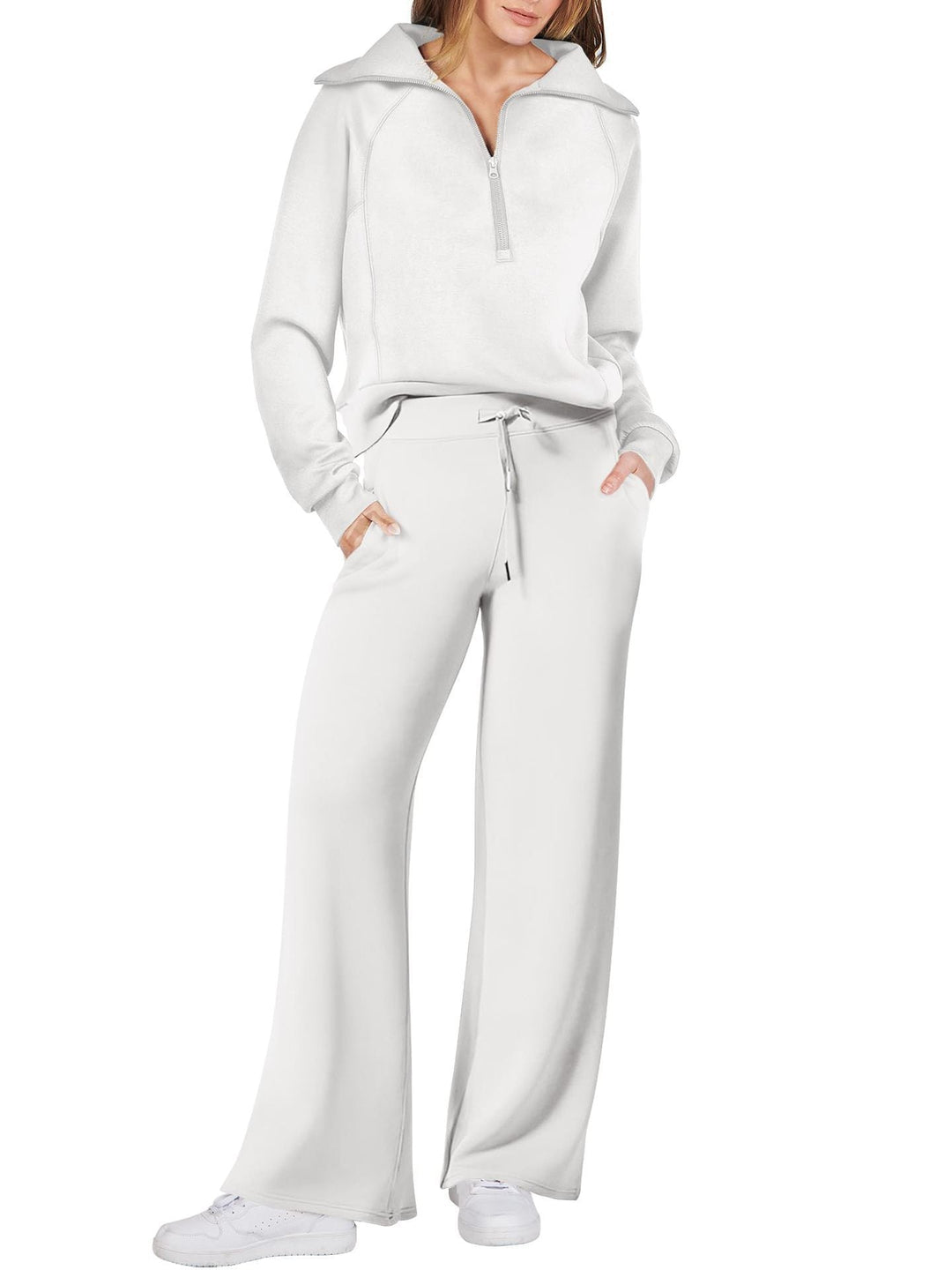 Alma | Women’s two-piece lounge set with long sleeves and zip detail