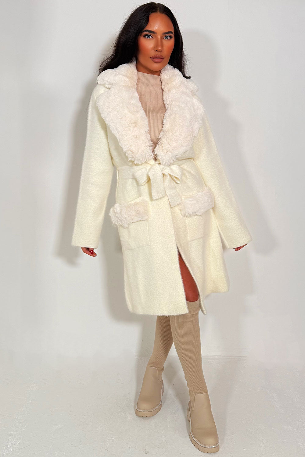 Giselle | Women’s belted coat with faux fur collar