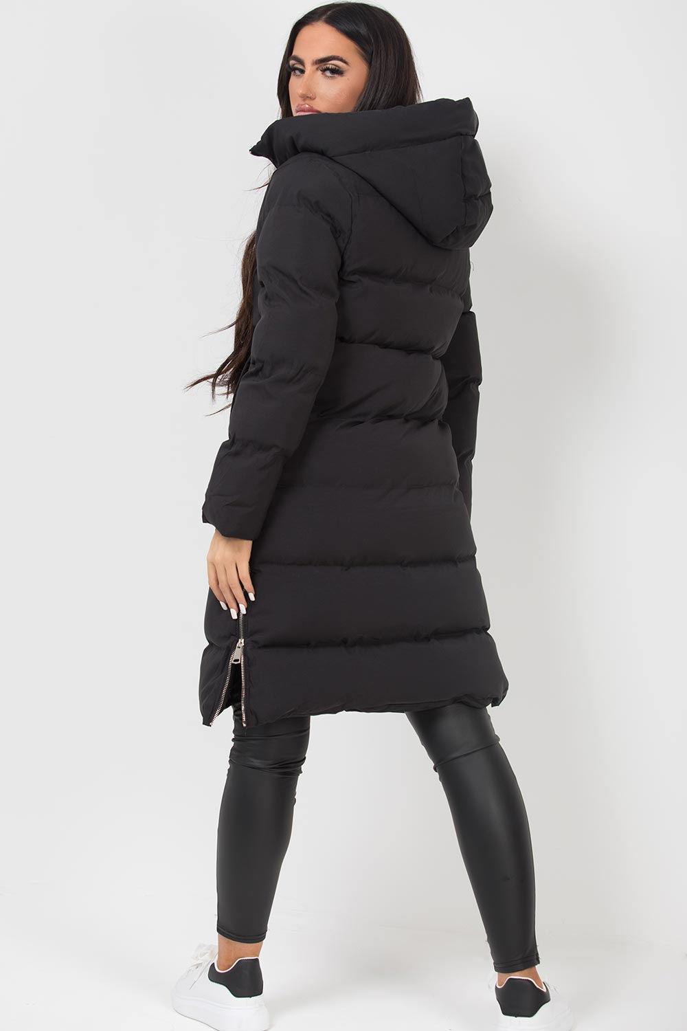 Zahra | Women’s long hooded puffer coat with side zip