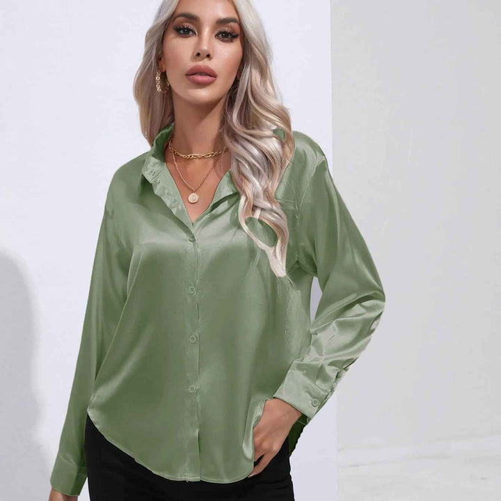 Giulia | Shiny blouse with a glossy finish for elegant styling