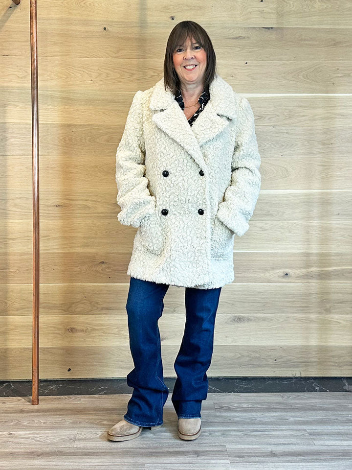 Maren | Women's curly teddy short coat