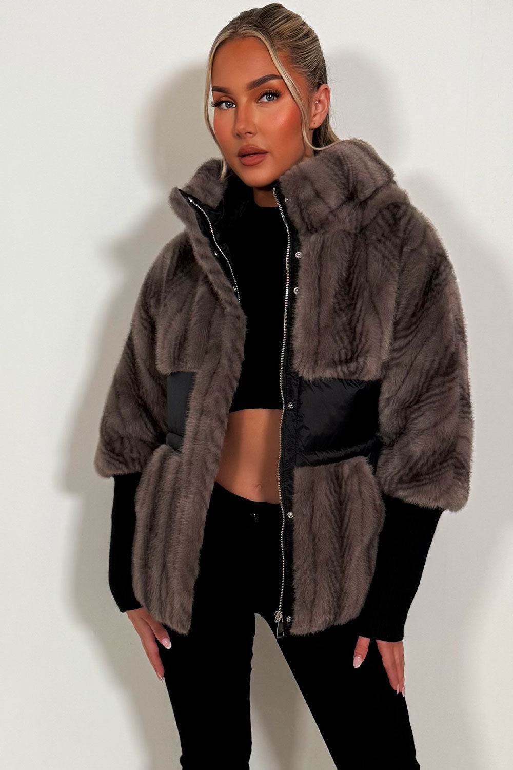 Meagan | Women’s faux fur hooded jacket with contrast pockets