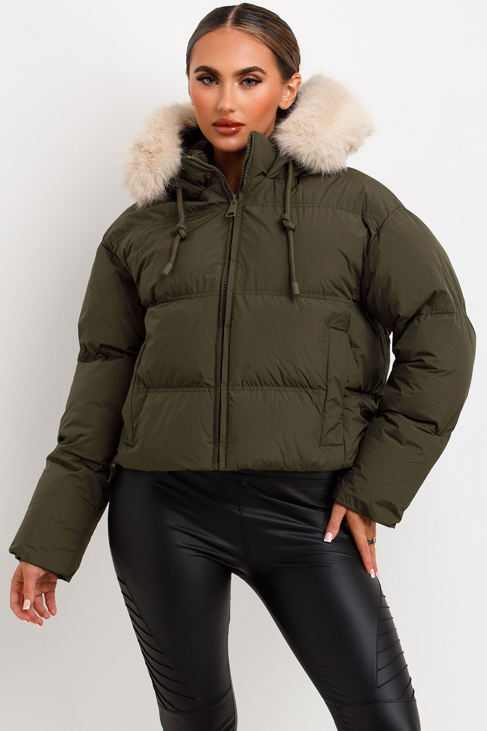Princess | Women’s cropped puffer jacket with faux fur hood