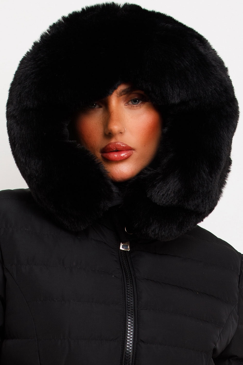 Kahlani | Women’s padded puffer jacket with faux fur hood and belt