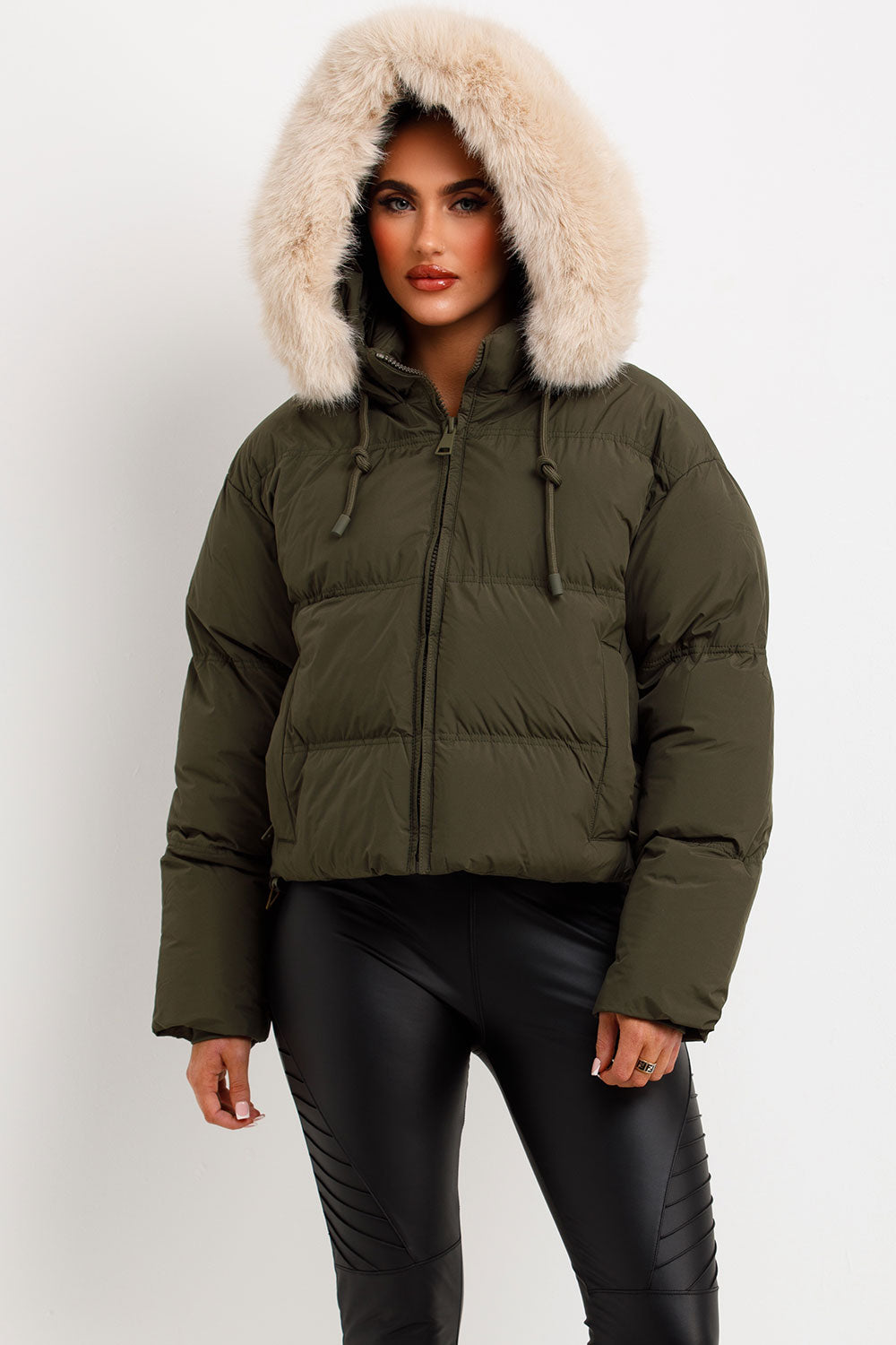 Princess | Women’s cropped puffer jacket with faux fur hood