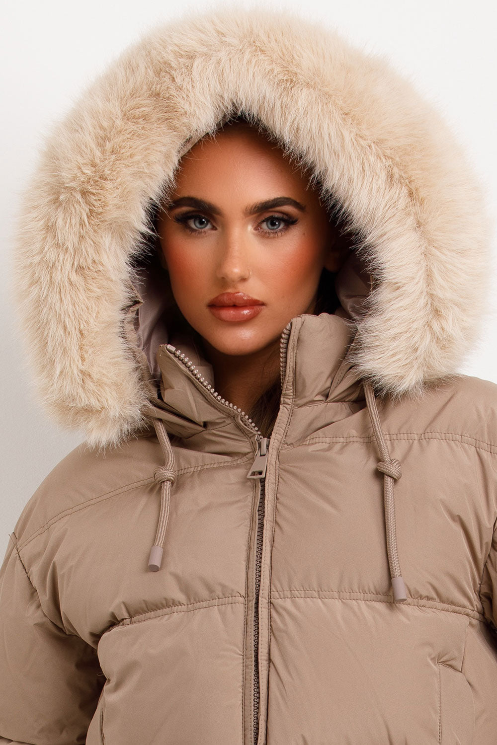 Zephy | Women’s puffer jacket with faux fur hood