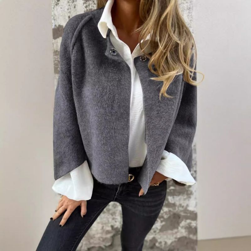 Elisa | Short jacket with elegant flared sleeves