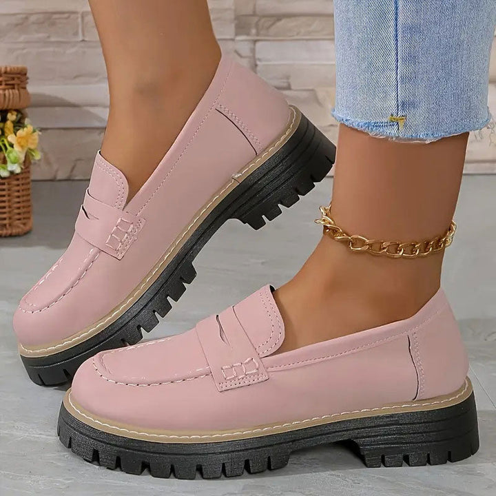 Naomi | Women's loafers with slip-on fit