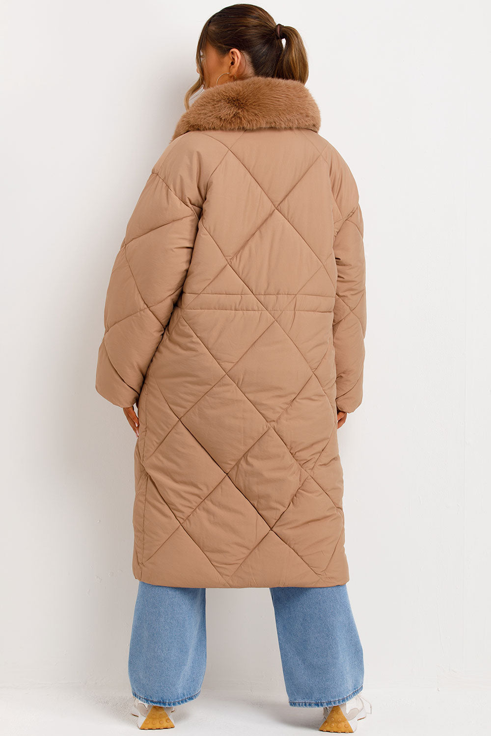 Violette | Women’s long quilted puffer coat with faux fur collar