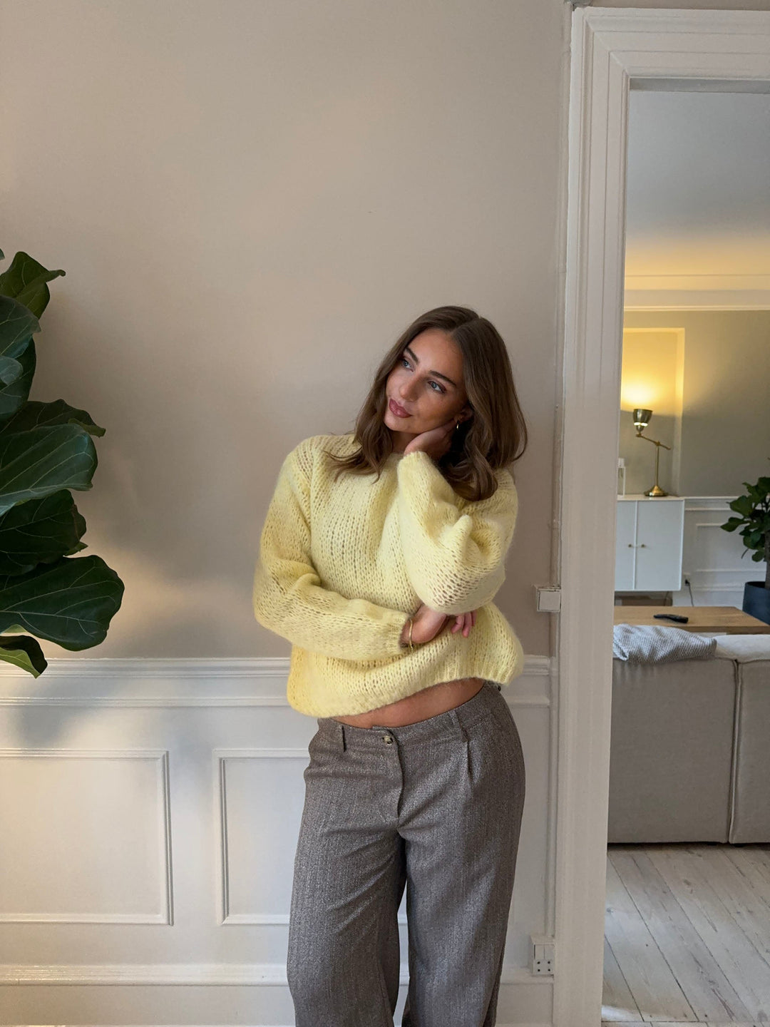 Jenny | Women’s oversized knit sweater with round neck and draped silhouette