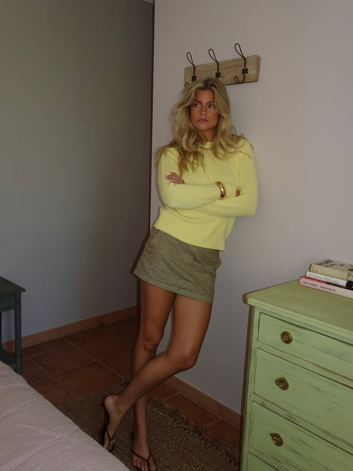 Sia | Women’s cotton knit sweater with crew neckline and clean silhouette