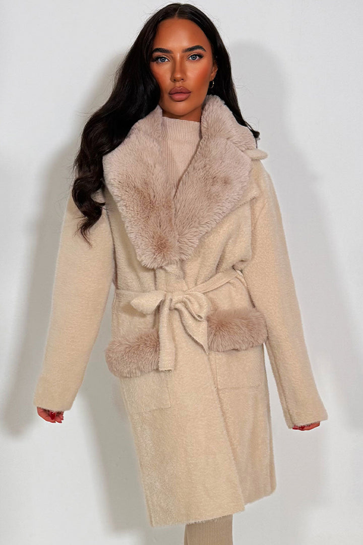 Heidi | Women’s belted coat with faux fur collar