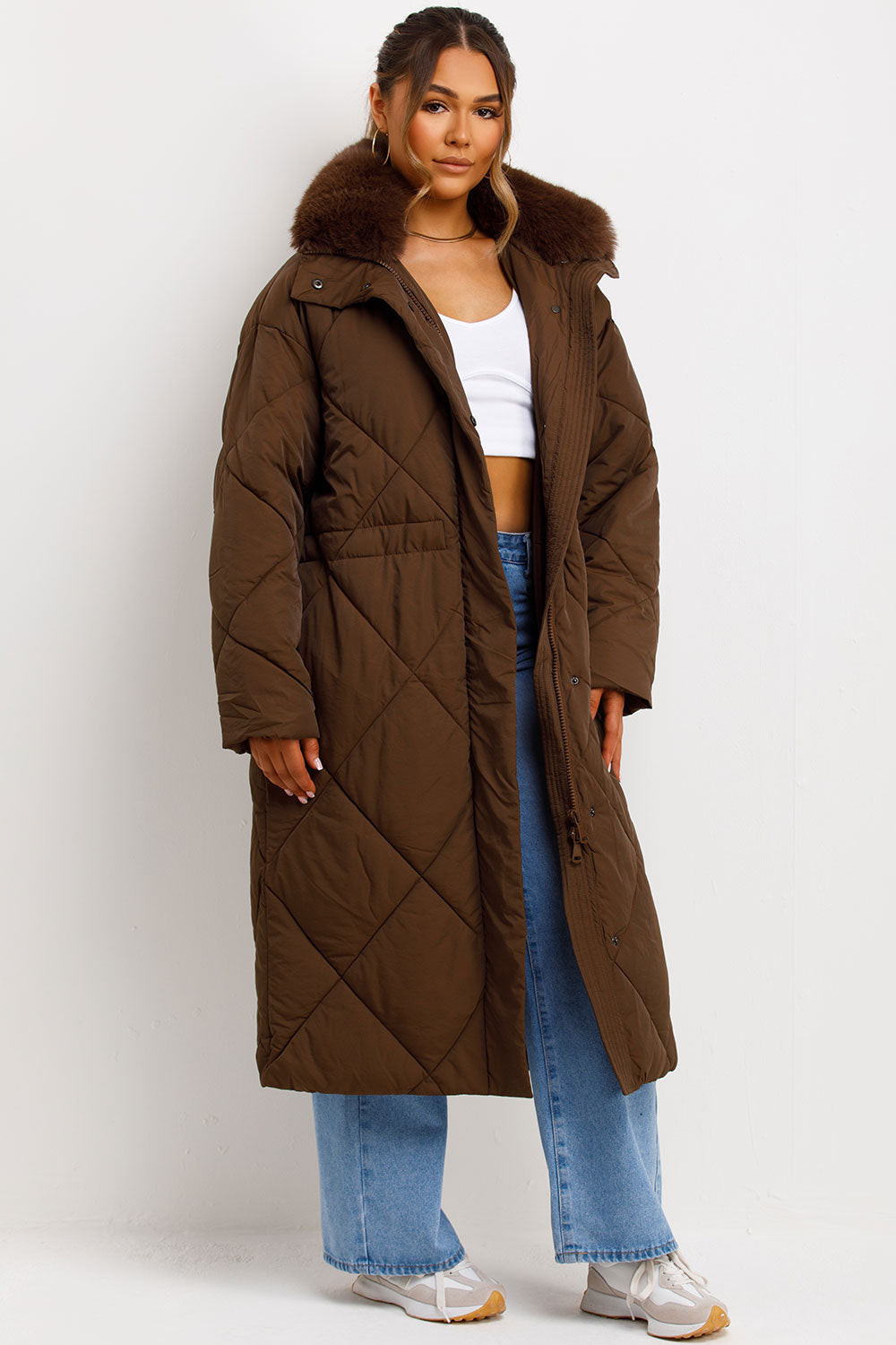 Avelina | Women’s long puffer quilted winter coat with faux fur collar